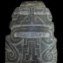 Pendentif en jade d'un homme jaguar